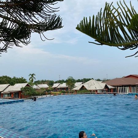 מה סאי Oyo 416 Golden Nakara Resort Maesai מראה חיצוני תמונה