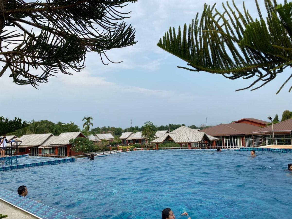 מה סאי Oyo 416 Golden Nakara Resort Maesai מראה חיצוני תמונה